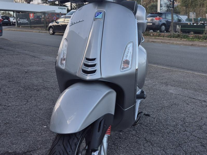 VESPA PRIMAVERA ELETTRICA 70KM/H GRIS