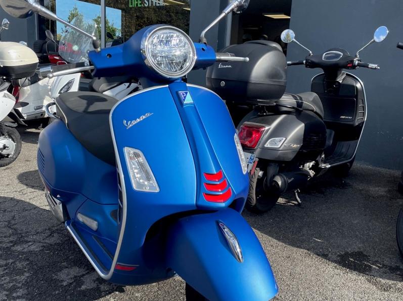 VESPA GTS 125 ABS SUPERSPORT BLEU MAT